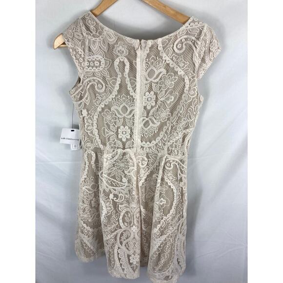 NWT Liz Claiborne Lace Overlay Fit Flare Dress Ivory White Size 6 - Picture 7 of 7